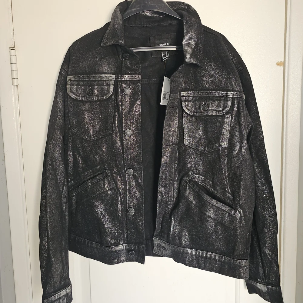 Forever 21 Metallic Black Denim Jacket XL